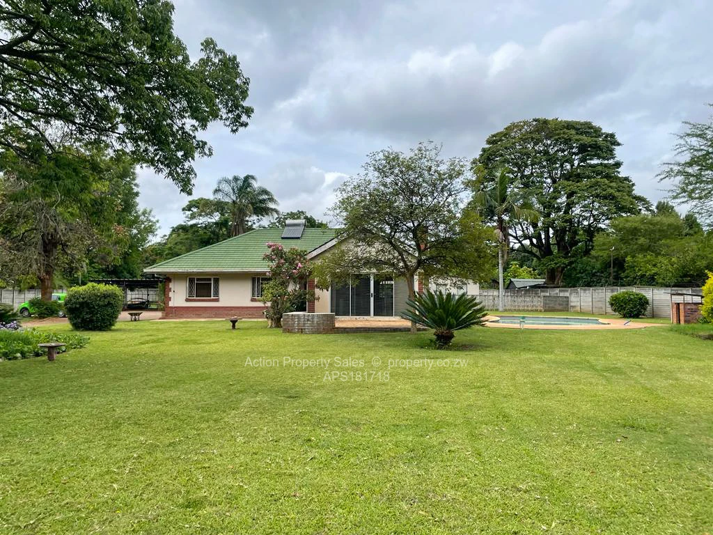 3 Bed House for Sale in Twickenham Drive , Northwood APS181718