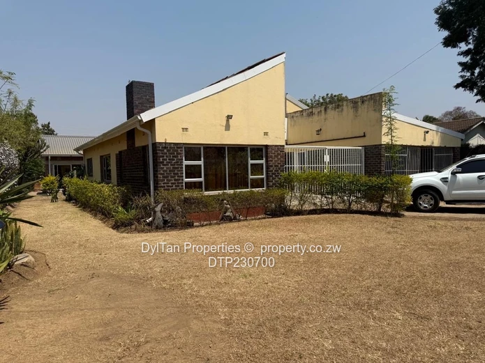 3 bedroomed home with a 2 bedroomed cottage for sale