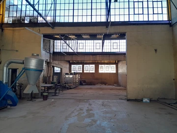 Warehouse & Factory