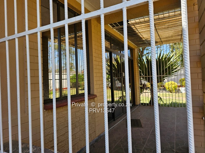 Neat Compact 3 Bedroomed House Avondale