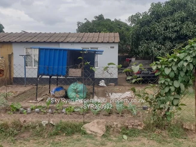 Glen Norah A Spaceman Core House For Sale