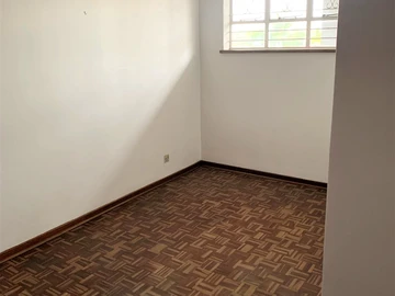 2 Bedroom Flat & Apartment