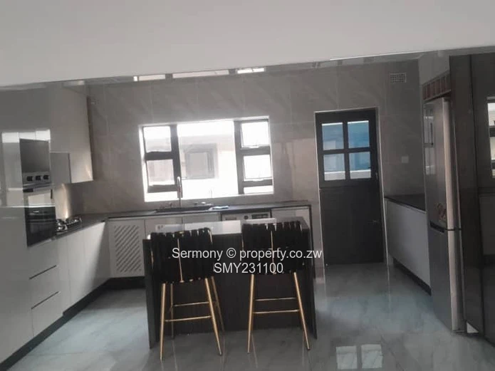 Spacious Cluster Home For House