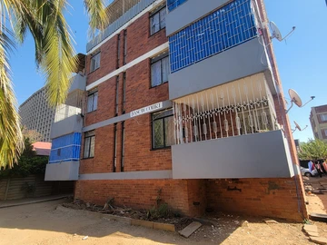 Flat & Apartment