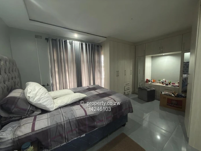 Ruwa Rockview 3 bed house for Rent