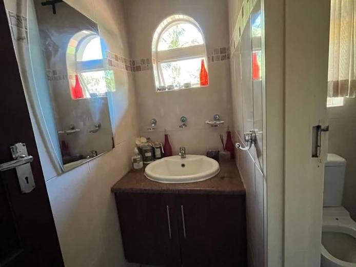 Helensvale furnished house to rent 