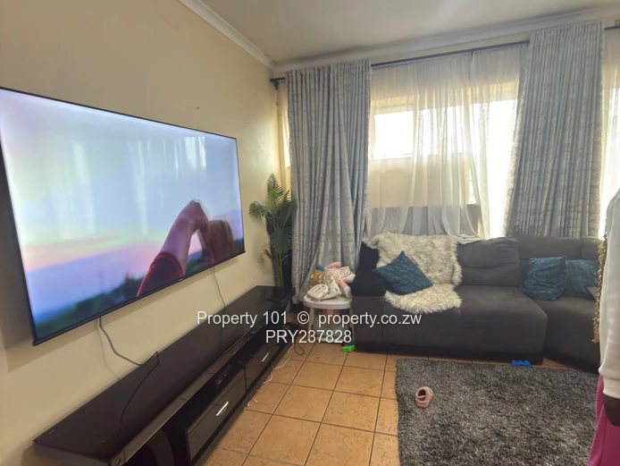 Avenues 2-Bedroom Flat for Rent – Secure & Central Location”