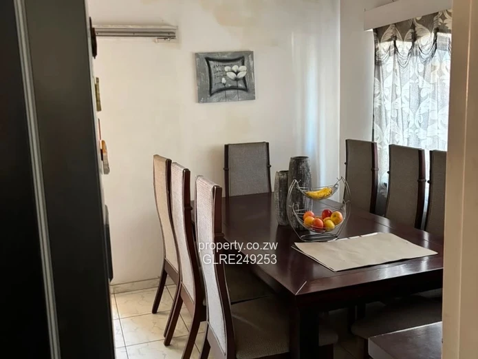 Secure Ground-Floor 3-Bed Avondale Flat with Borehole