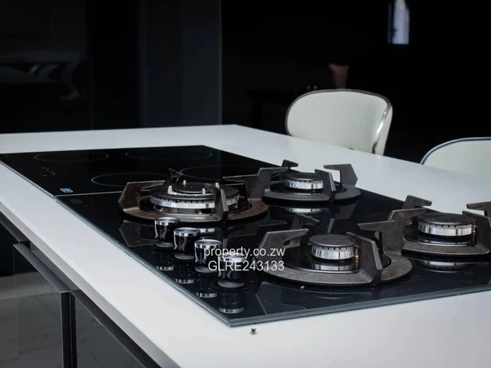 3-Bed Sunway City Home with Borehole & Solar Geyser