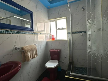 3 Bedroom Garden Flat