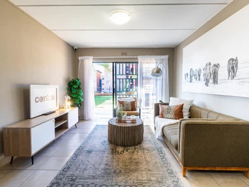 2 Bedroom Flat & Apartment