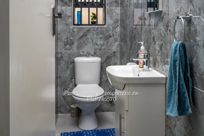 3 Bedroomed House for Sale in Sunridge