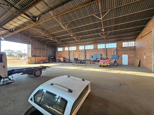 Warehouse & Factory