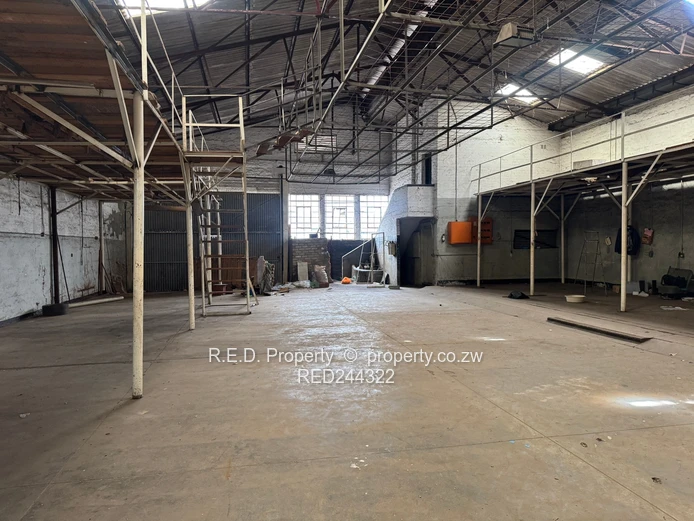 Versatile Retail, Office & Warehouse Facility