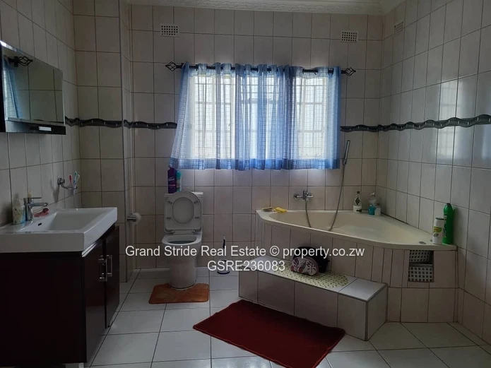 House To Rent In Pomona