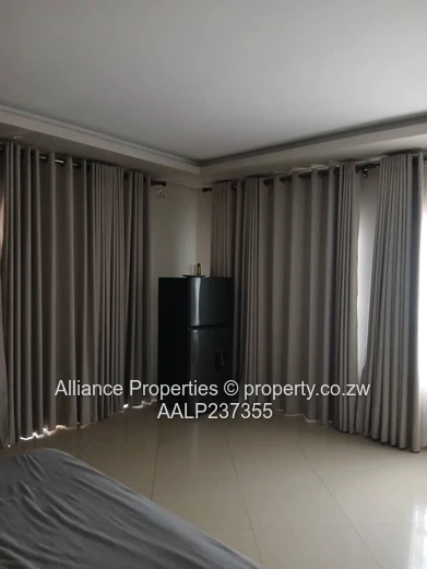 Grand 6-Bedroom Executive Residence Belvedere West