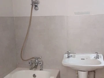 2 Bedroom Garden Flat