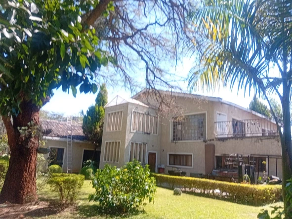 6 Bedroom House