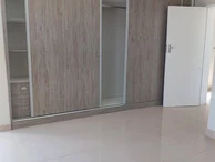 3 Bedroom Flat & Apartment