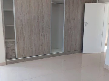 3 Bedroom Flat & Apartment