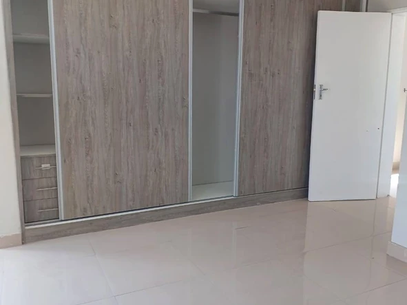 3 Bedroom Flat & Apartment