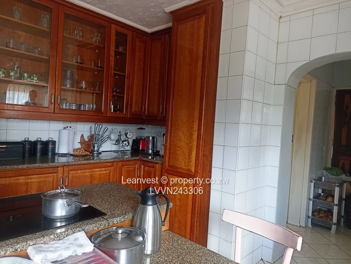 Helensvale House For Sale