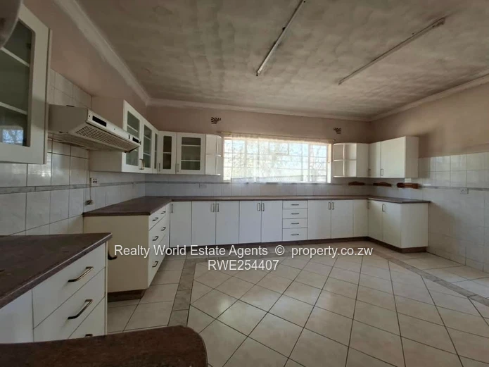 Avondale West House to Rent