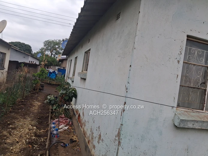 Glenview 4 House With Title Deeds 