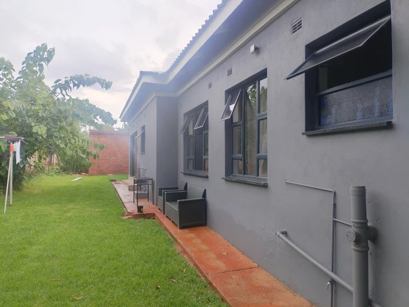 2 Bedroom Garden Flat