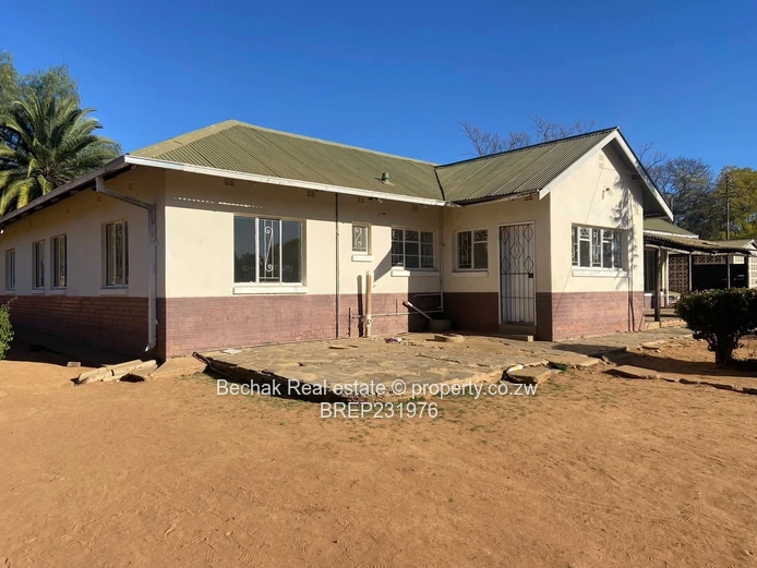 House for sale in Matshemhlope next to (CBC) 