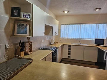 Farm & Agricultural Land