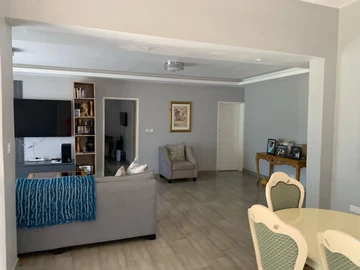 4 Bedroom Garden Flat