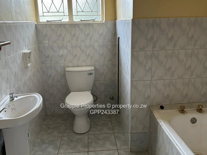 Emerald Hill Full house available for letting  (Sole Mandate)