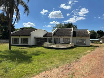 5 Bedroom House