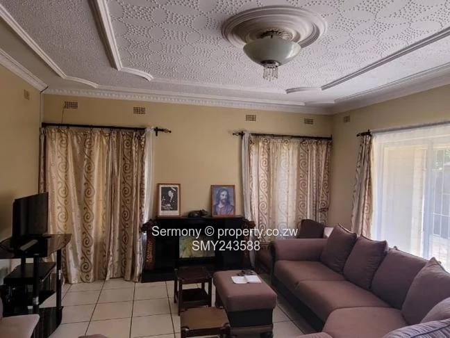 Spacious Home For House