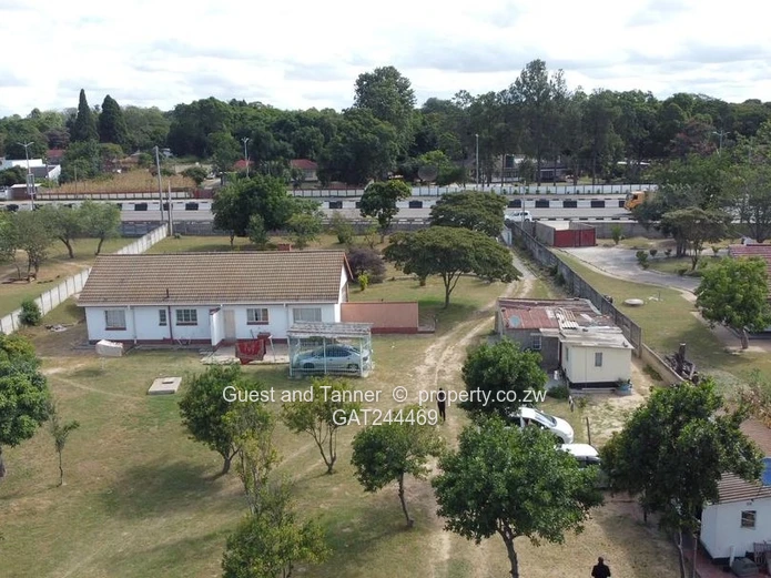 Commercial Property For Sale long Airport Road in Hatfield