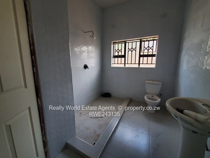 To Rent: Modern Cluster Home in Chipukutu, Ruwa (Sole Mandate)