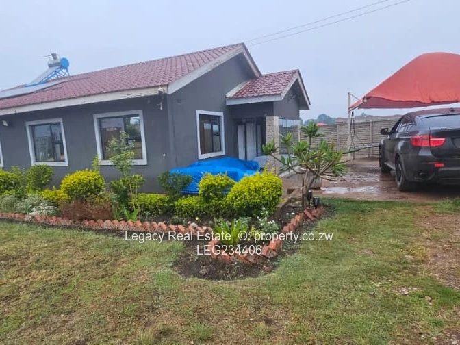 Sally Mugabe – Solid Family Home on 2000sqm for Sale