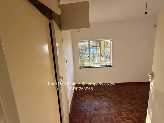 Spacious 3-Bedroom House for Rent in Prime Mabelreign Area.
