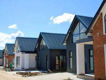 4 Bedroom Garden Flat