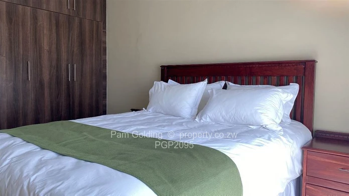 Stylish Living - 3 Bedroom Townhouse