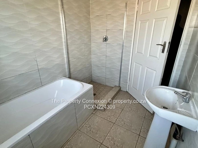 || Modern 4-Bedroom House for Rent in Tynwald's Pleasant Valley.||