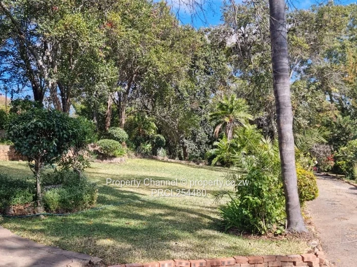 House (Furnished) For Sale In Glen Lorne
