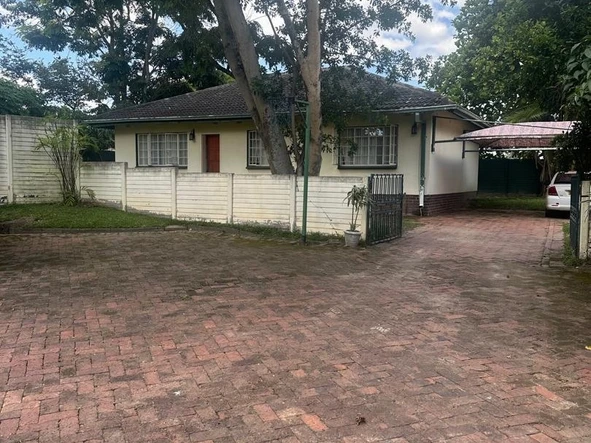 GLEN LORNE Cozy Cottage To Let