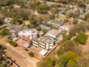 5 Bedroom Flat & Apartment