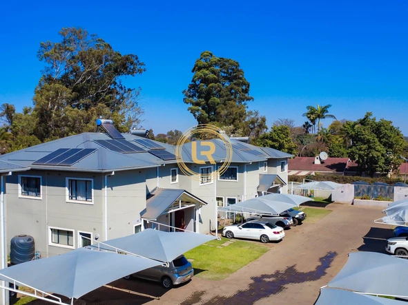 3 Bedroom Flat & Apartment