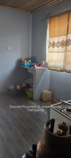 7 roomed house for sale (Sole Mandate)