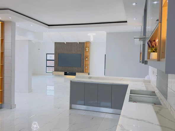 4 Bedroom House