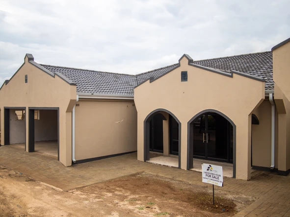 2 Unit Townhouse Complex