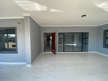 3 Bedroom Garden Flat